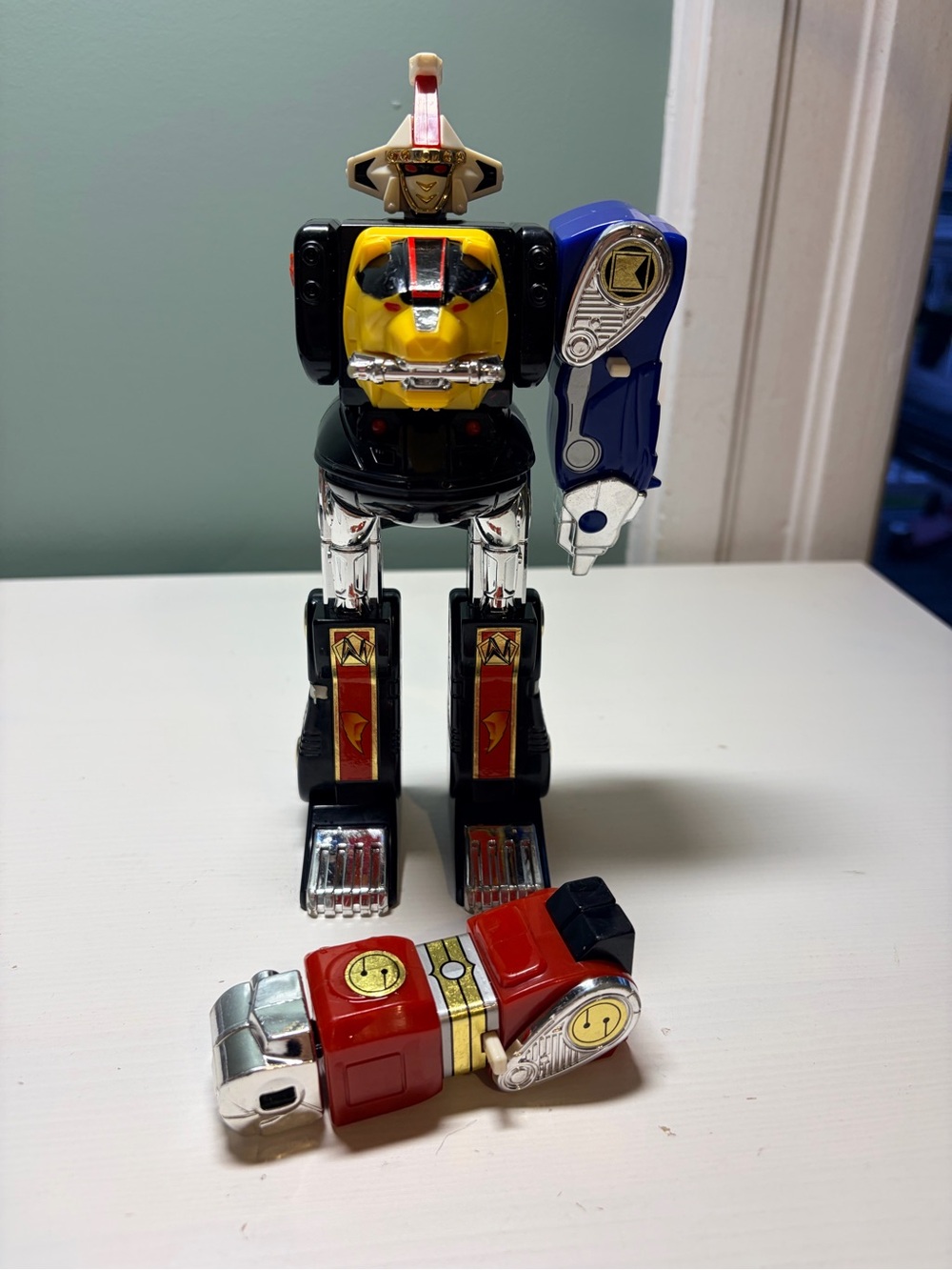 1995 Mighty Morphin Power Rangers Deluxe Ninja Megazord Parts Broken Incomplete